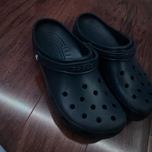 CROCS Black Classic Clogs